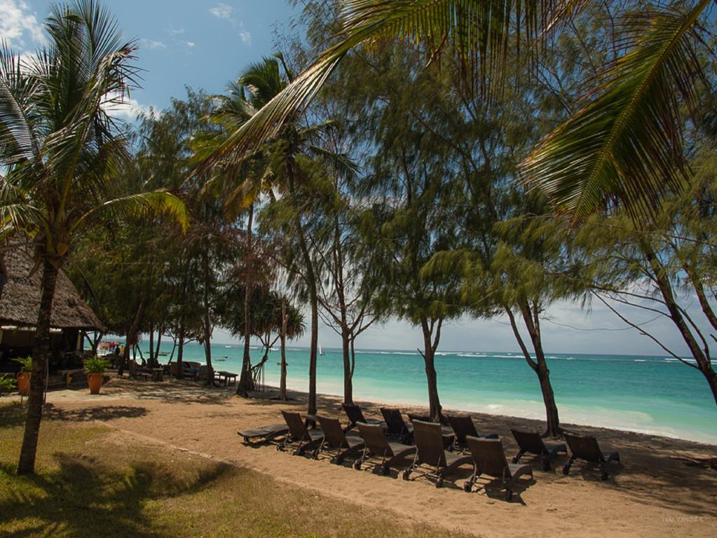 דיאני ביץ' Bahari Dhow Beach Villas מראה חיצוני תמונה